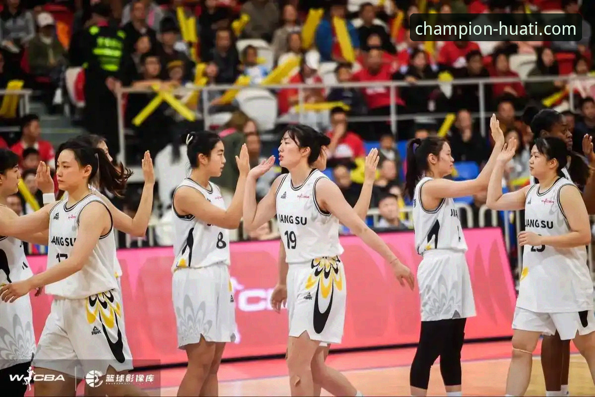 战术变阵与阵容固化：中国女篮胜南苏丹背后的攻防逻辑对比